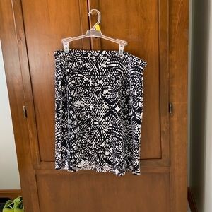 Chico’s lace laser cut skirt lined elastic waist L-23 in chicos size 2=12